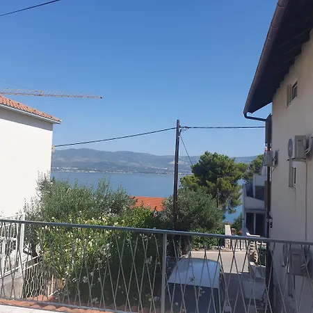 Sea Land 1 Apartment