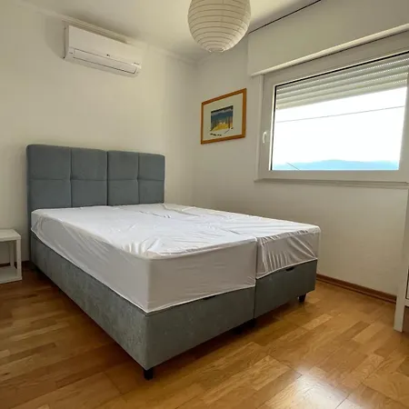 Sea Land 1 Apartment
