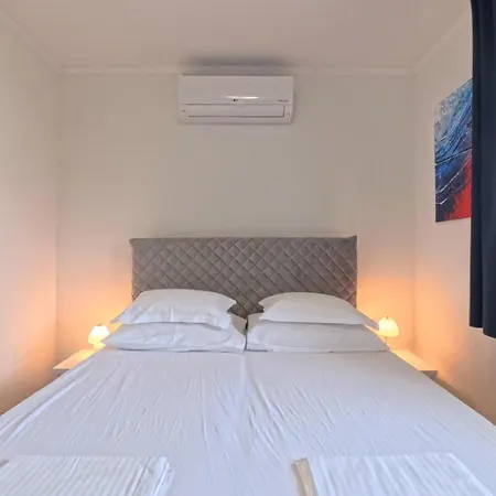Apartment Sea Land 1 Trogir