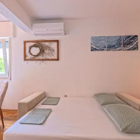 Apartment Sea Land 1 Trogir