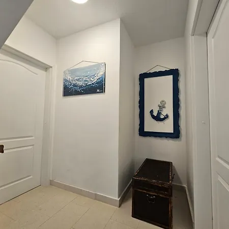Sea Land 1 * Trogir